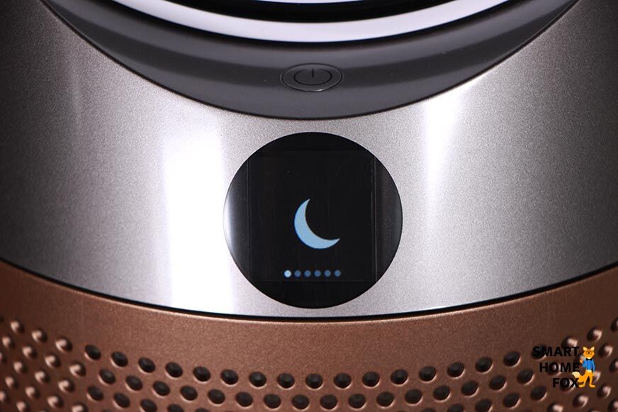 Auf dem Display des Dyson Purifier Cool TP09 Luftreiniger wird die Timerzeit in normaler Helligkeit angezeigt